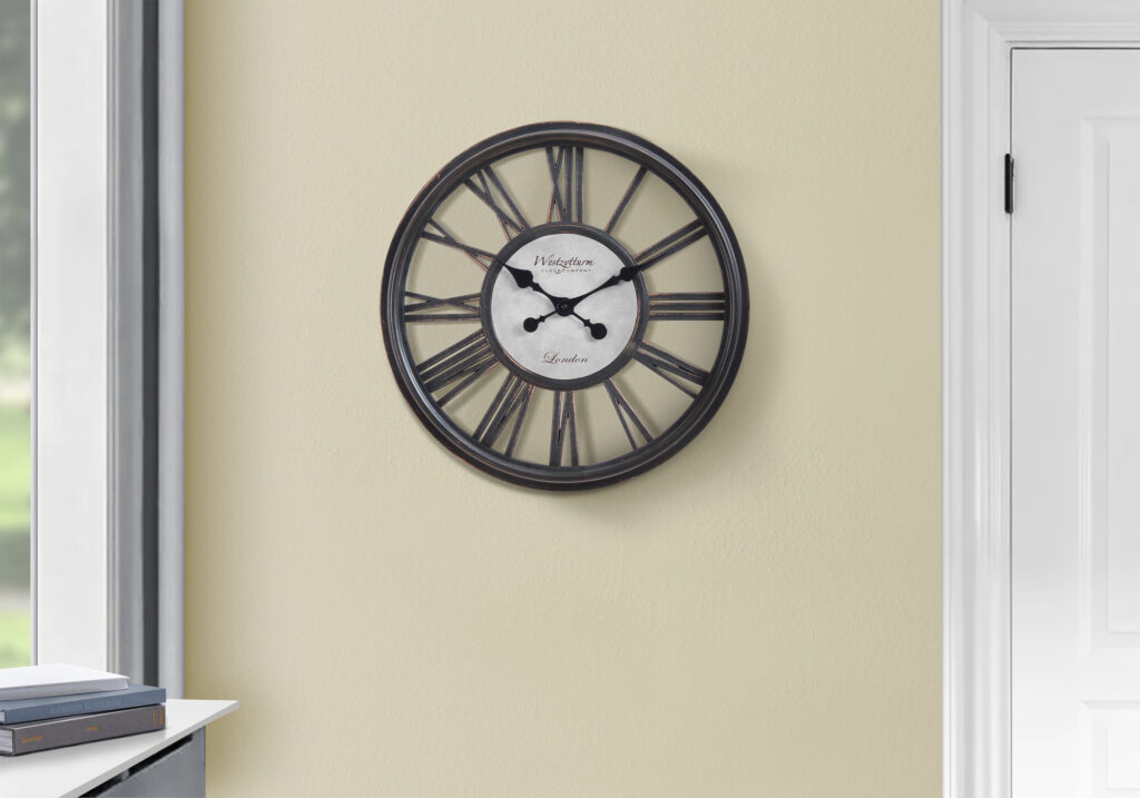 Clocks, 18″ Round, Wall Clock, Antique Black, Transitional