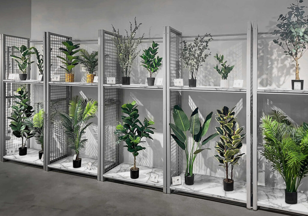 Silver metal 4 adjustable shelves display rack