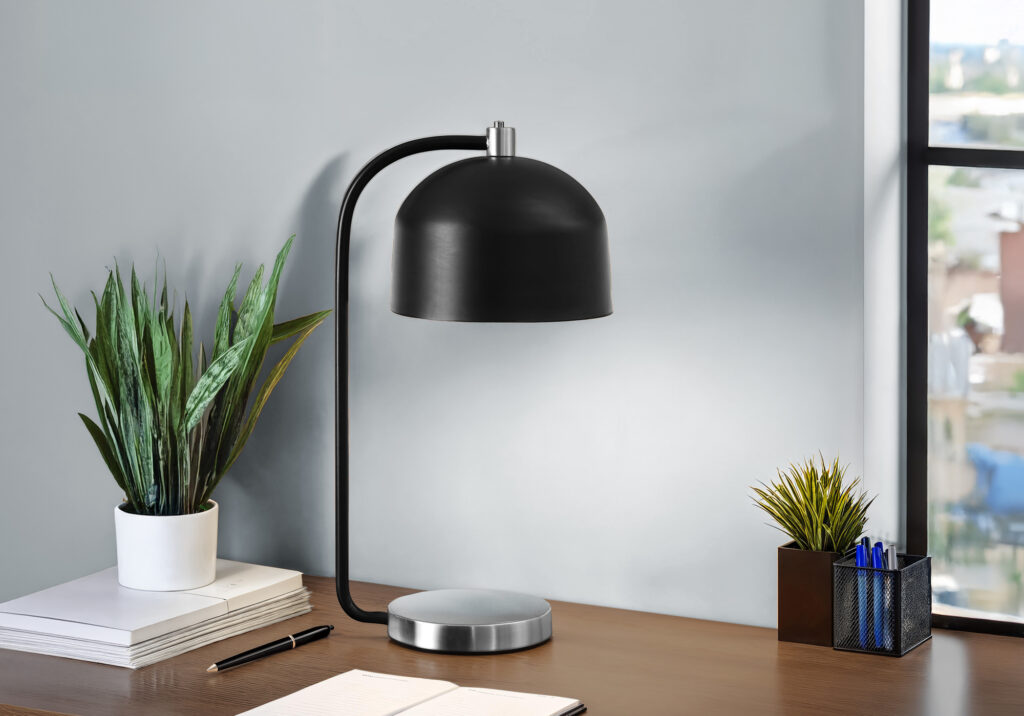 Lighting, 18″H, Table Lamp, Black Metal, Silver Metal, Contemporary
